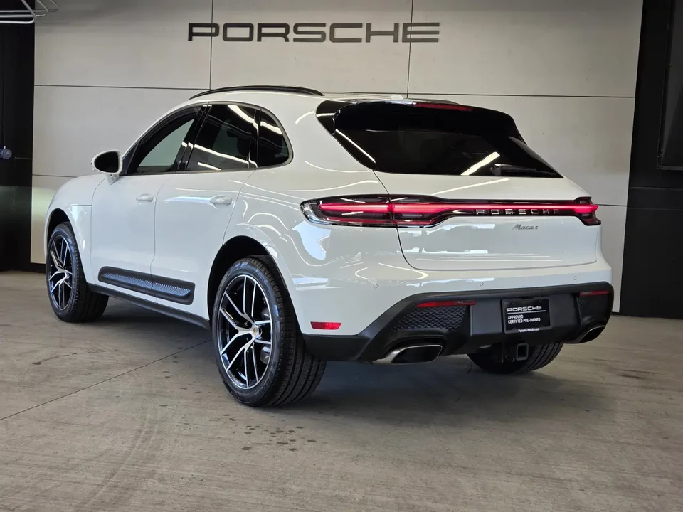 2024 Porsche Macan - Image 3 of 8