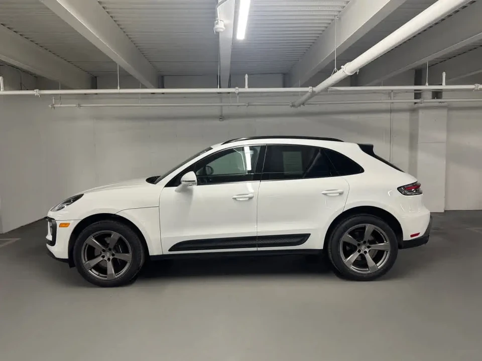 2024 Porsche Macan - Image 2 of 13