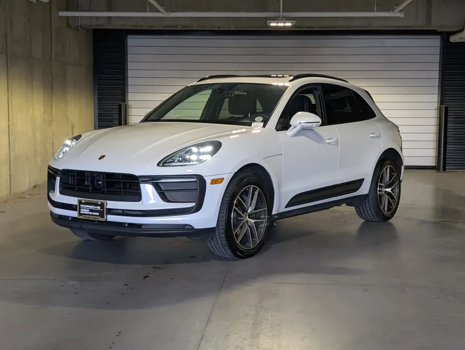 2024 Porsche Macan - Image 13 of 13