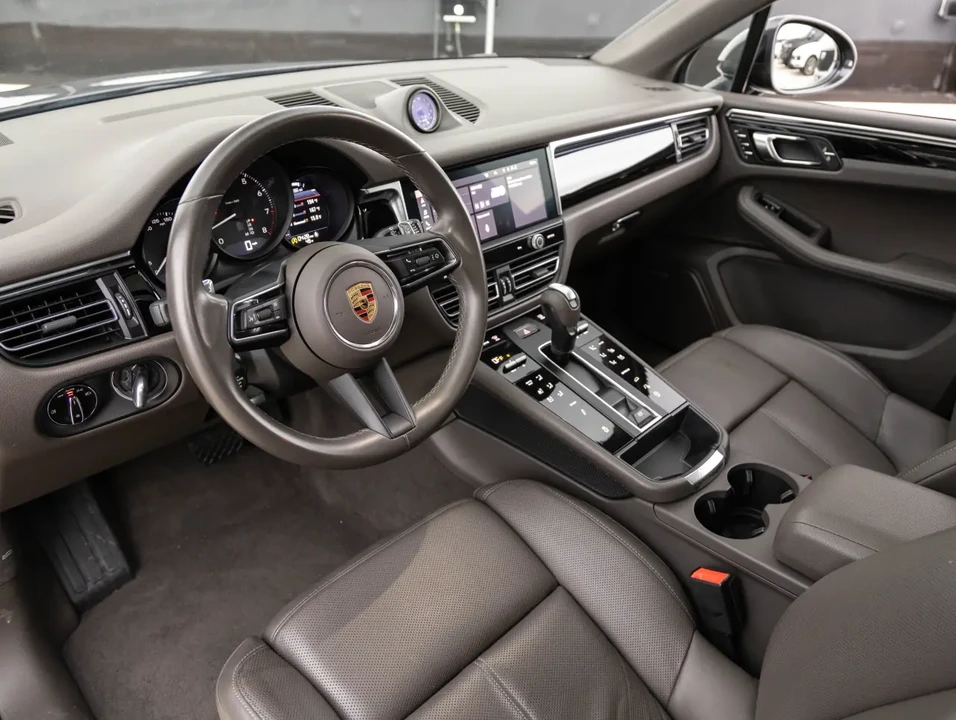 2024 Porsche Macan - Image 4 of 11