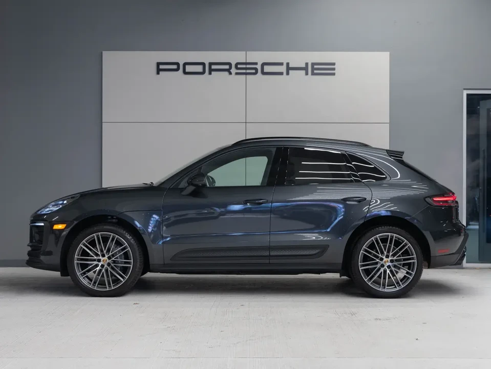 2024 Porsche Macan - Image 2 of 11