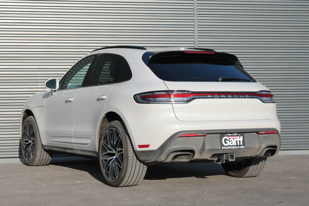 2024 Porsche Macan - Image 3 of 6