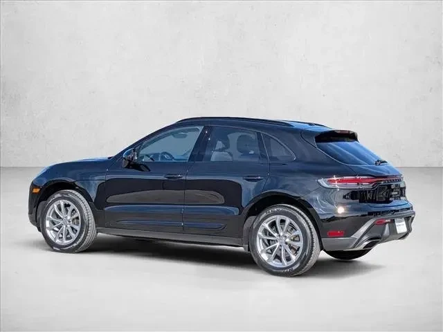 2024 Porsche Macan - Image 3 of 8