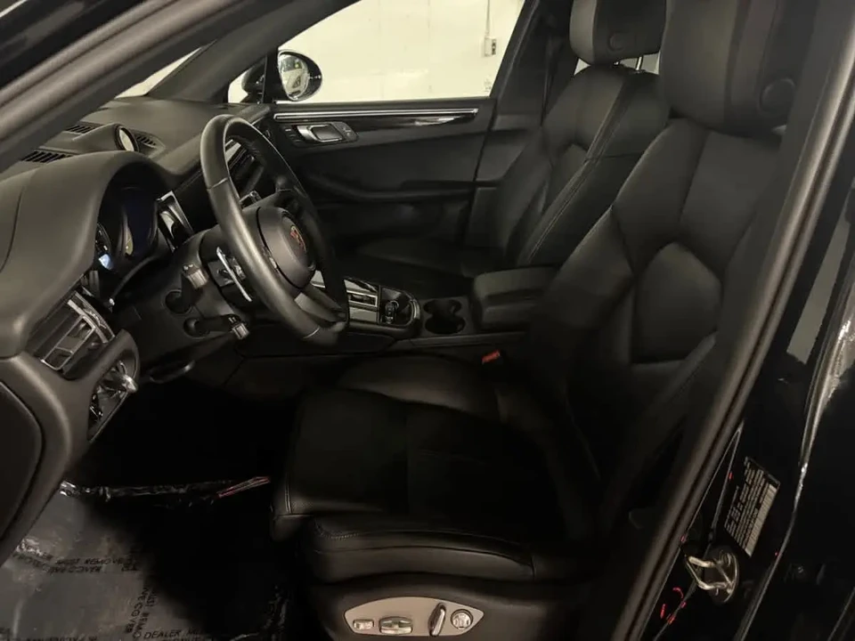 2024 Porsche Macan - Image 5 of 8