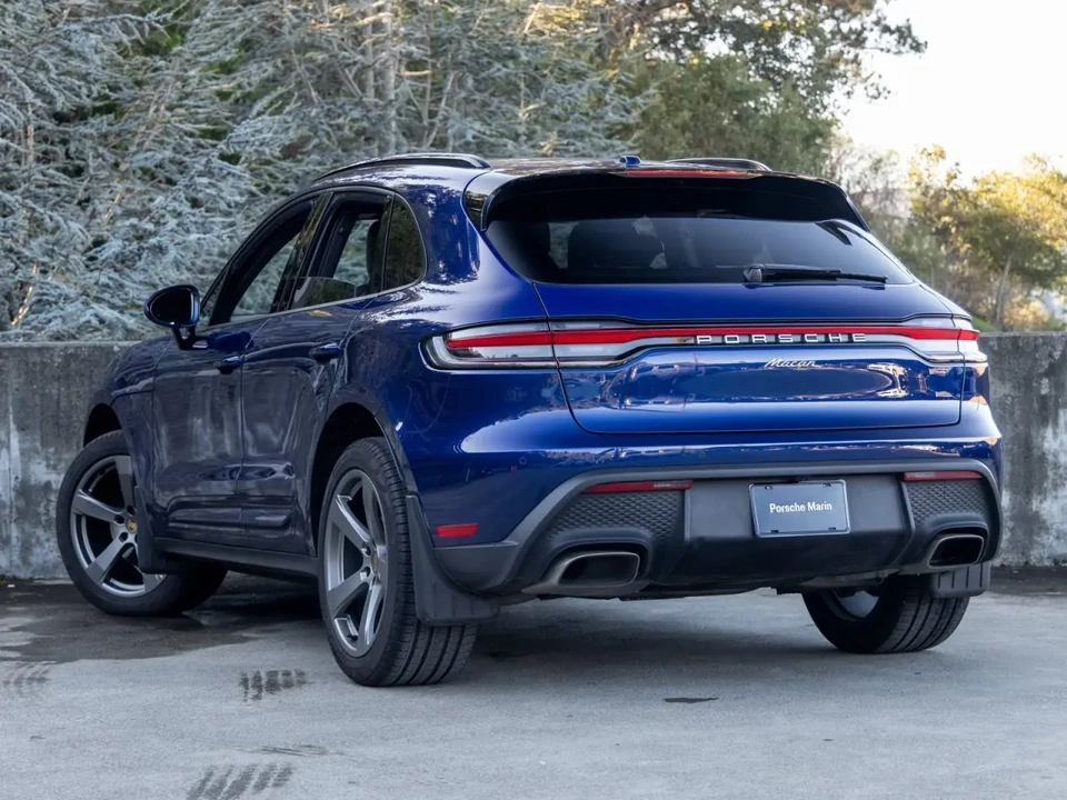 2024 Porsche Macan - Image 3 of 6
