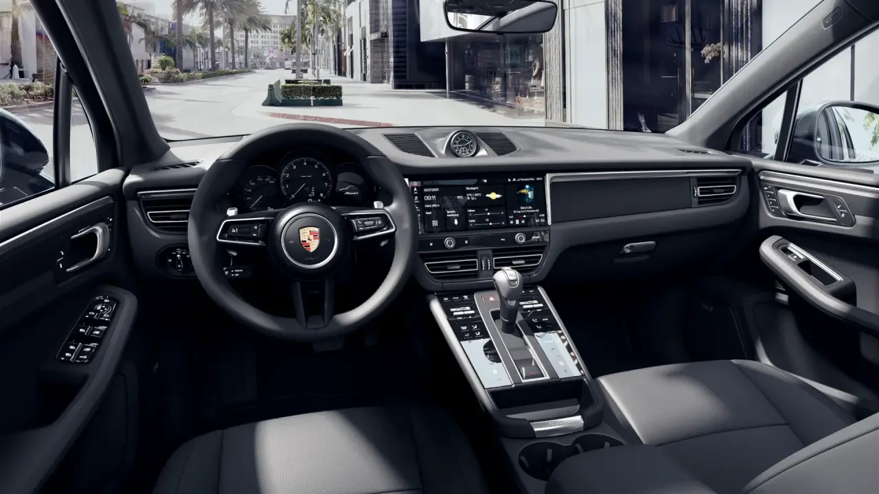 2024 Porsche Macan - Image 4 of 11