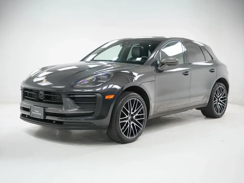 2024 Porsche Macan - Image 10 of 11