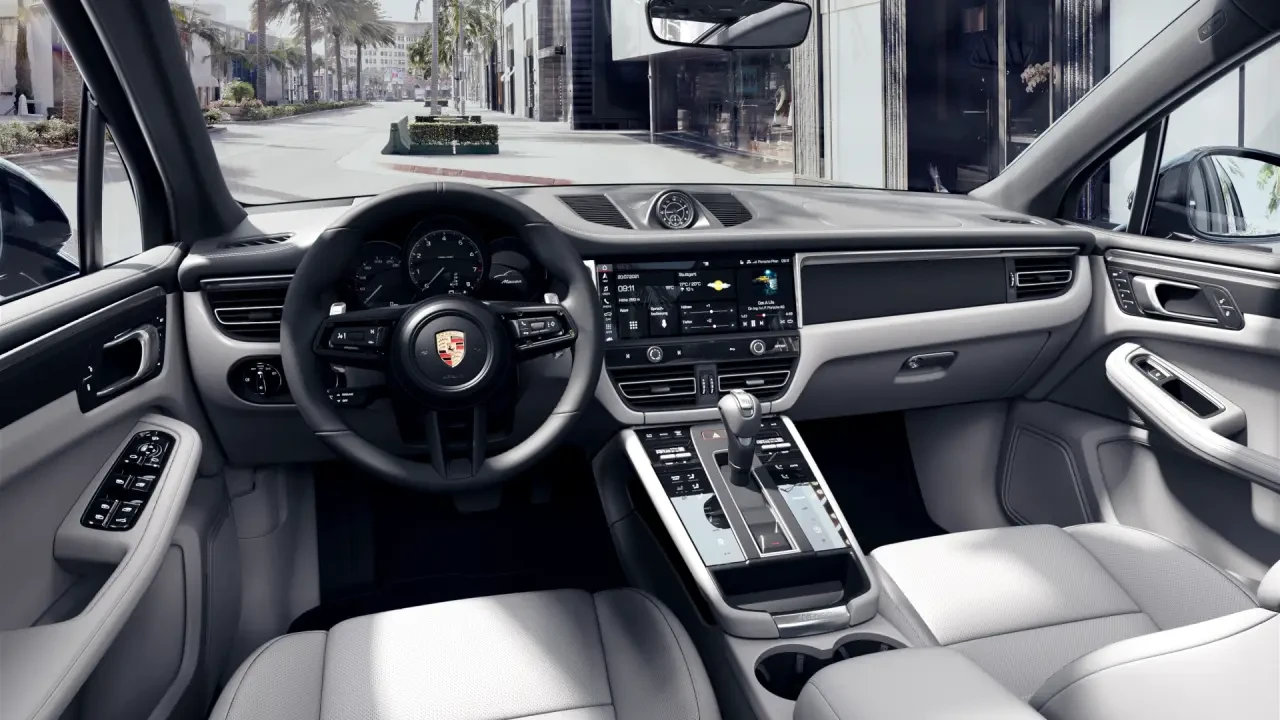 2024 Porsche Macan - Image 5 of 9
