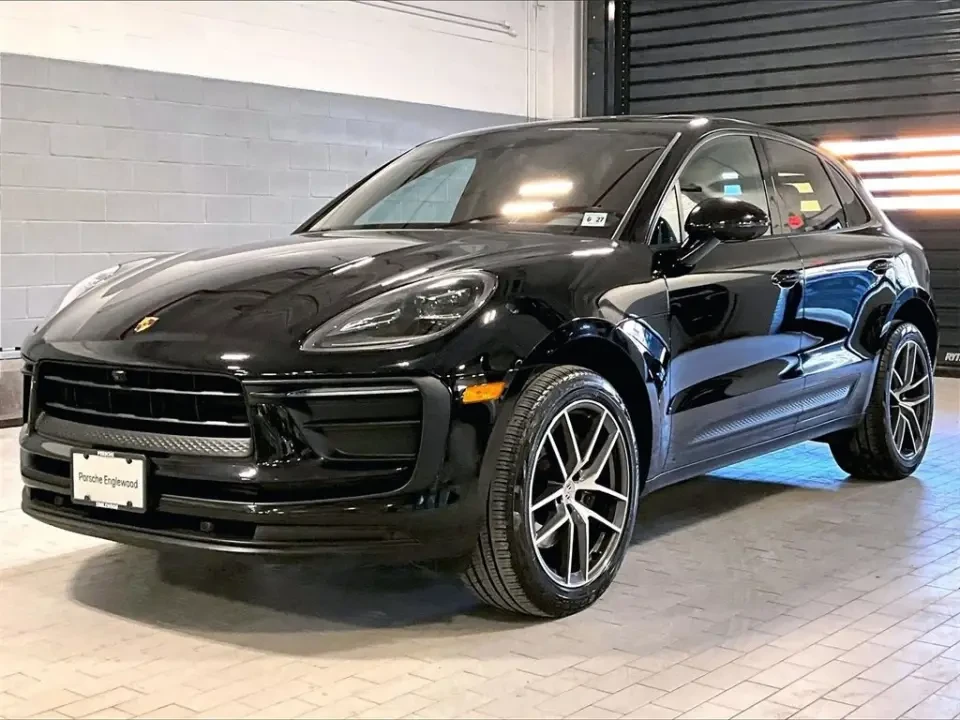 2024 Porsche Macan - Image 13 of 13