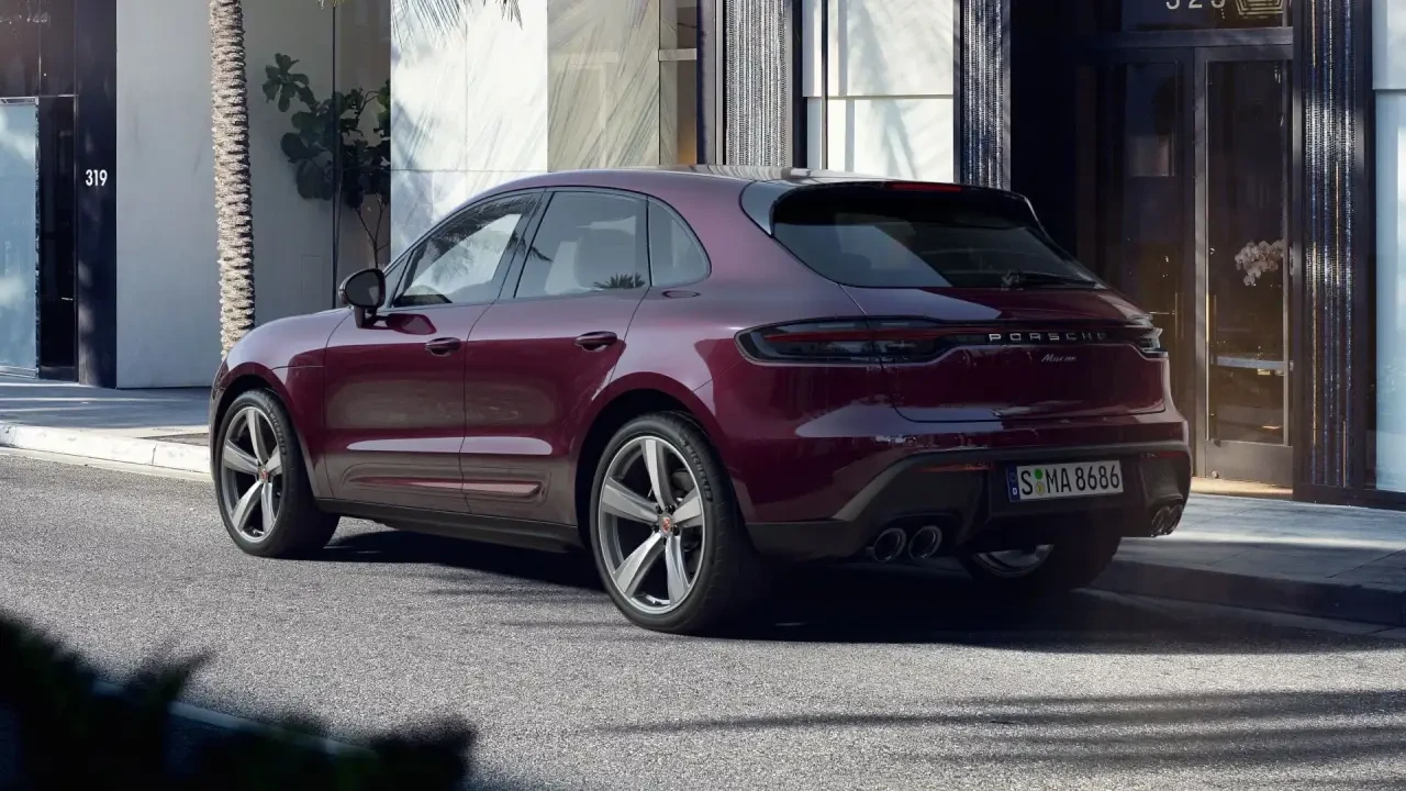 2024 Porsche Macan - Image 3 of 7