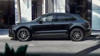 2024 Porsche Macan - Image 2 of 3