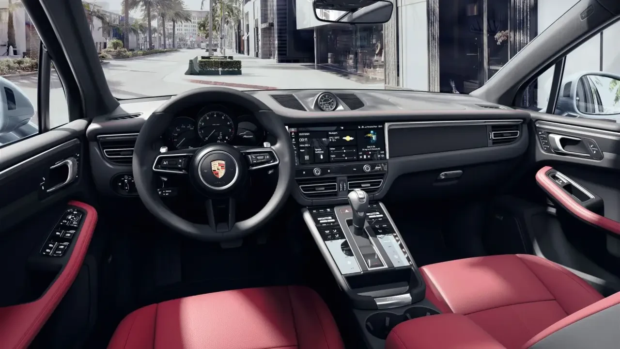 2024 Porsche Macan - Image 4 of 9