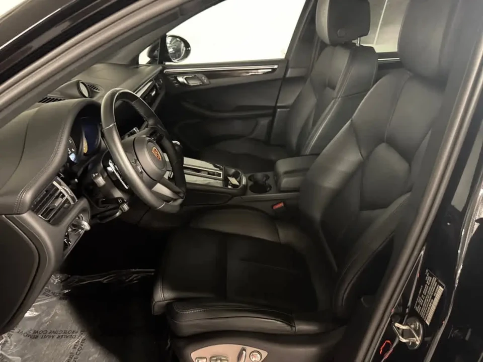 2024 Porsche Macan - Image 5 of 13