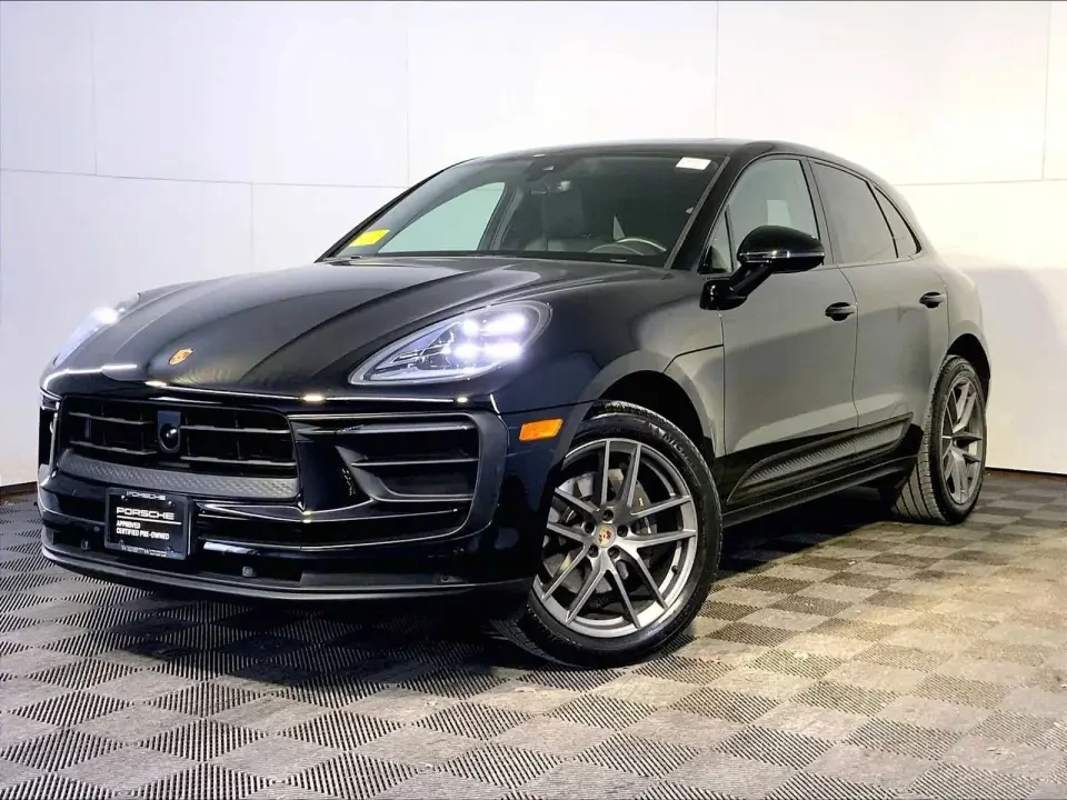 2024 Porsche Macan - Image 12 of 13