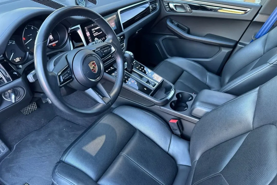 2024 Porsche Macan - Image 4 of 13