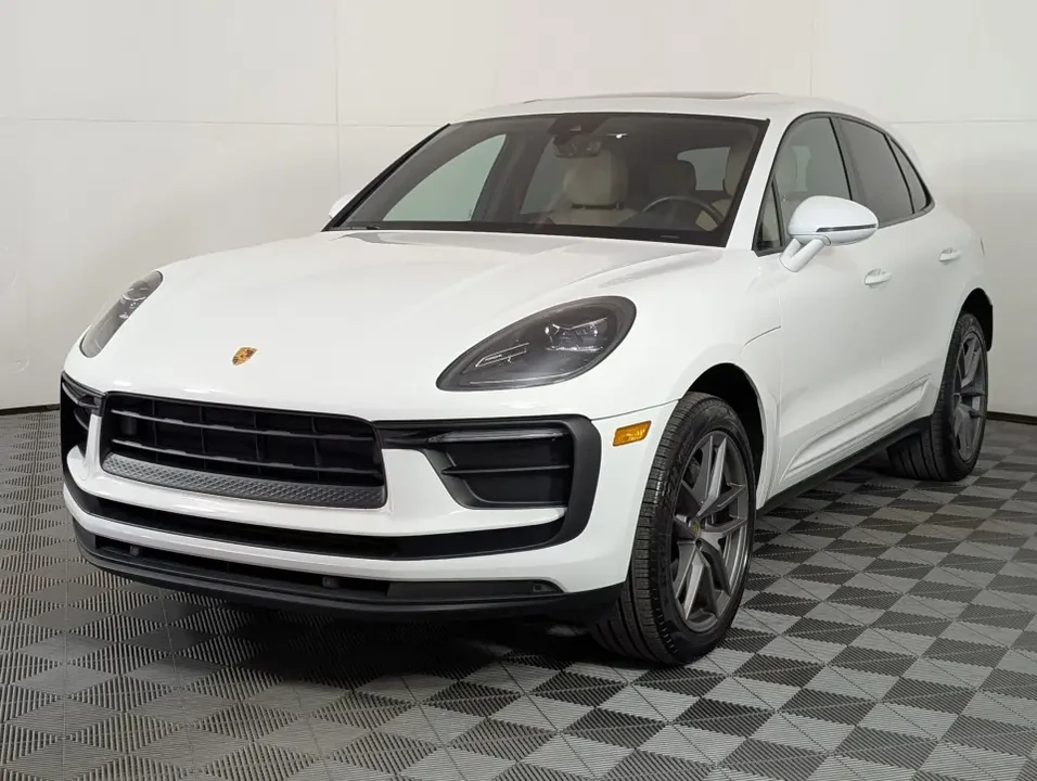 2024 Porsche Macan - Image 13 of 13