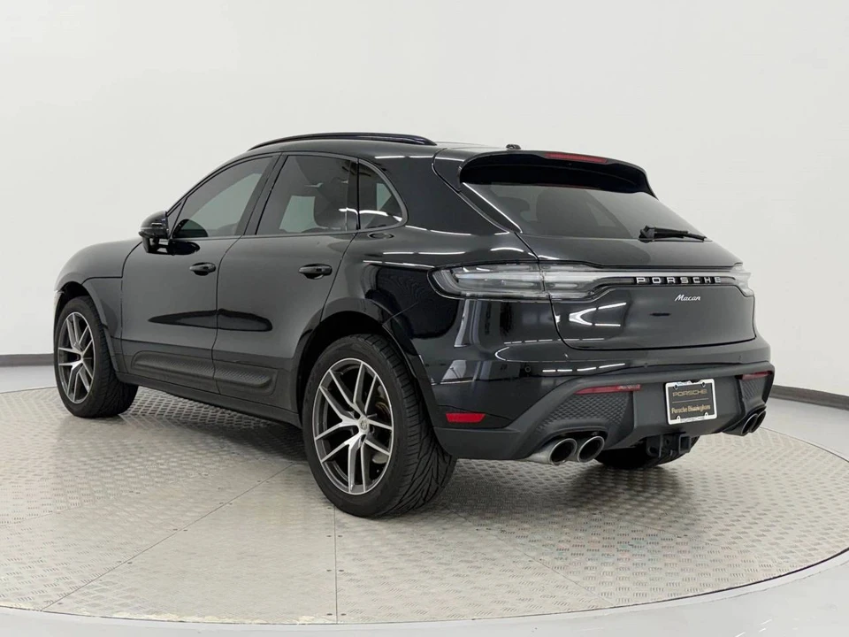 2024 Porsche Macan - Image 3 of 5