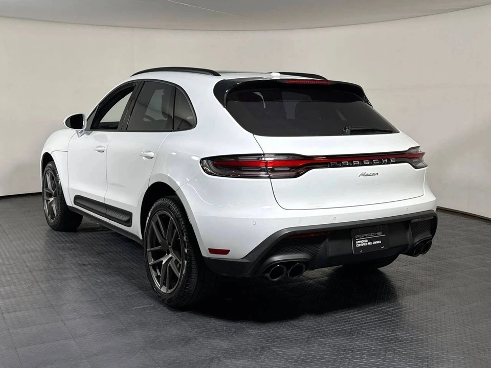 2024 Porsche Macan - Image 3 of 5