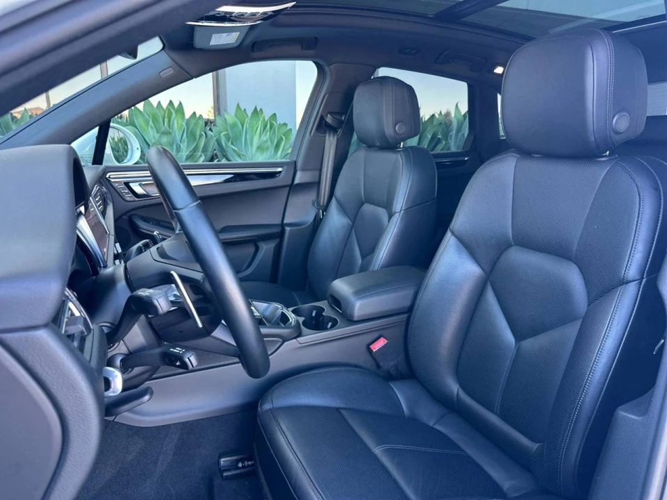 2024 Porsche Macan - Image 5 of 5