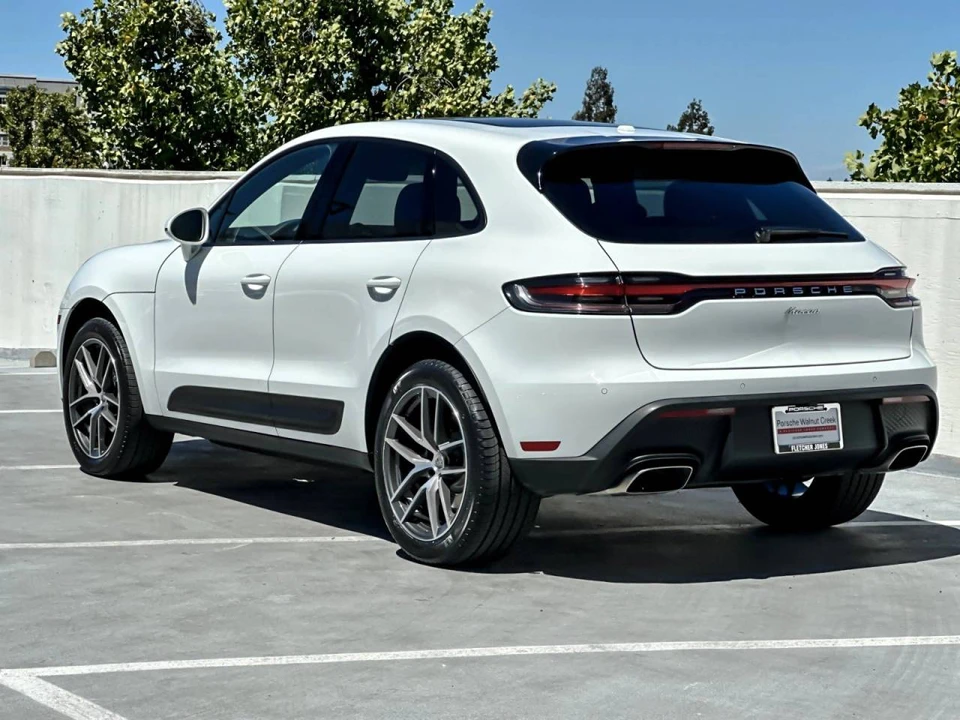 2024 Porsche Macan - Image 3 of 5