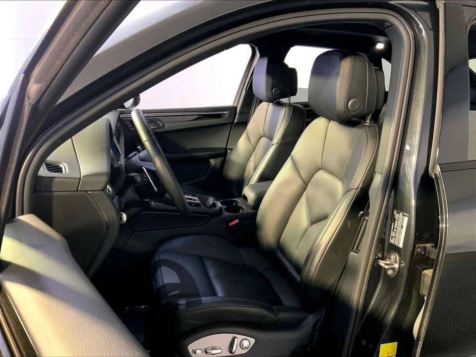 2024 Porsche Macan - Image 5 of 5