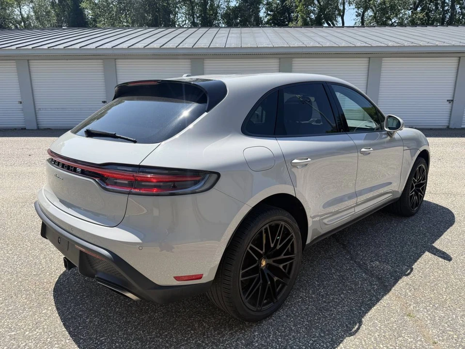 2024 Porsche Macan - Image 5 of 5