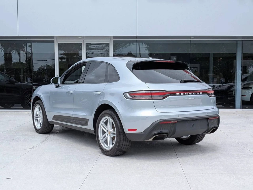 2024 Porsche Macan - Image 3 of 5