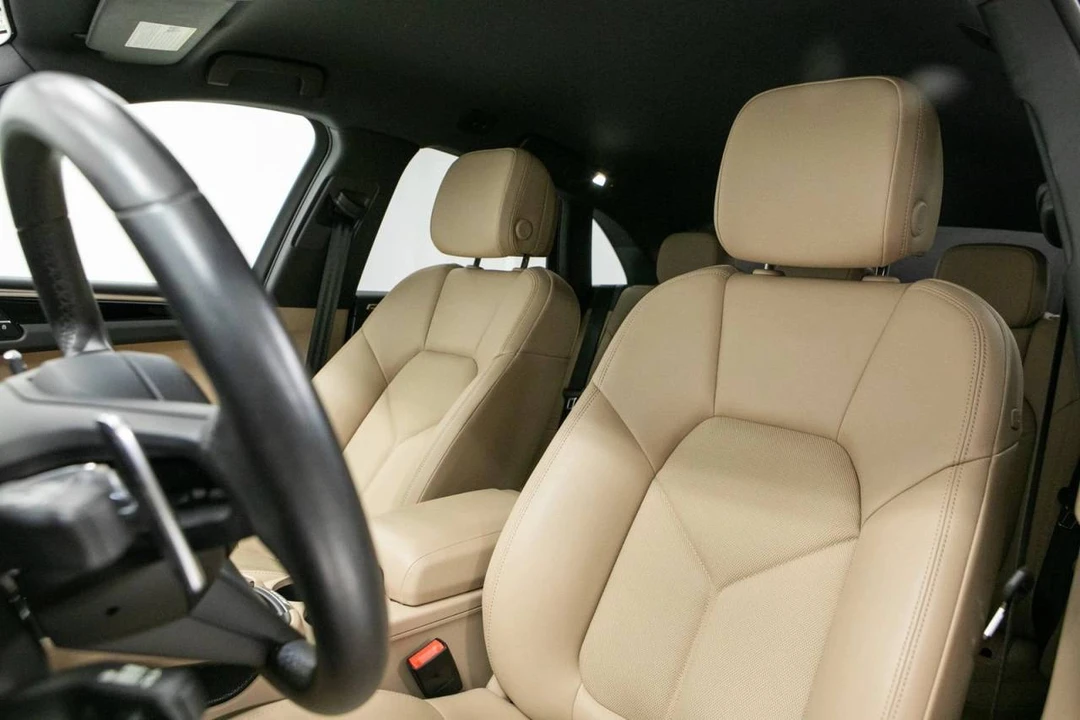 2024 Porsche Macan - Image 5 of 5