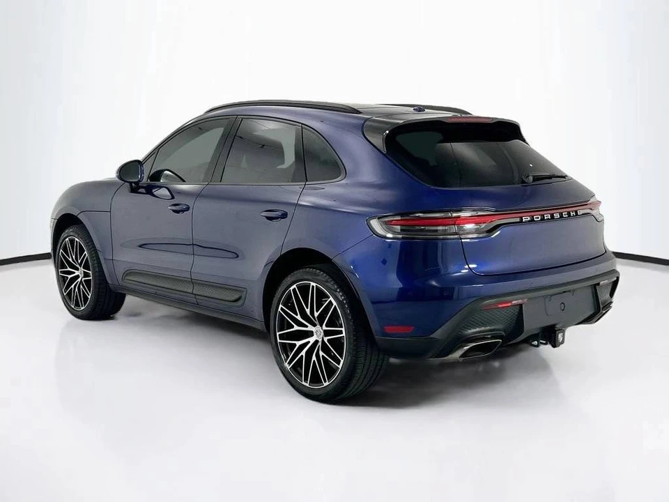 2024 Porsche Macan - Image 3 of 5