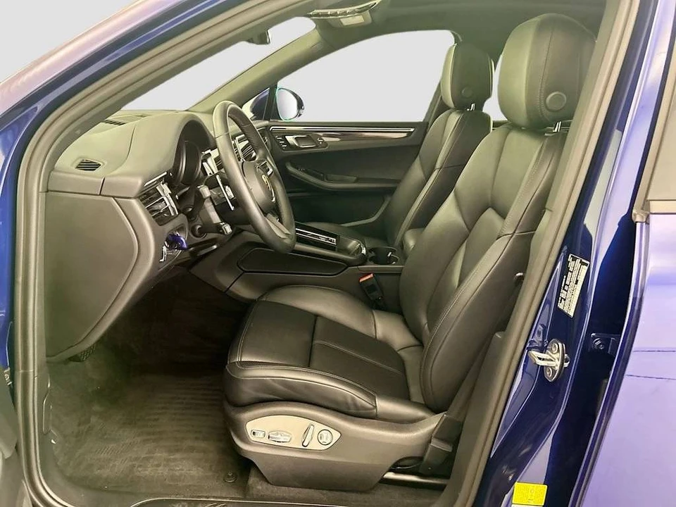 2024 Porsche Macan - Image 5 of 5
