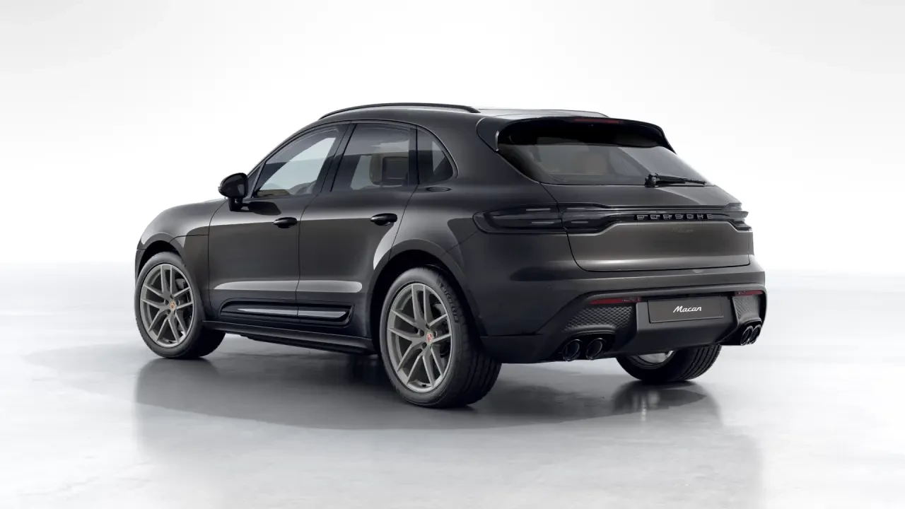 2024 Porsche Macan - Image 24 of 30