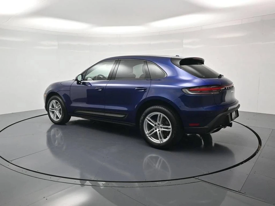 2024 Porsche Macan - Image 3 of 5
