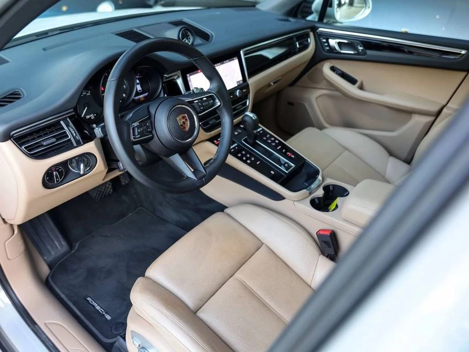 2024 Porsche Macan - Image 4 of 5