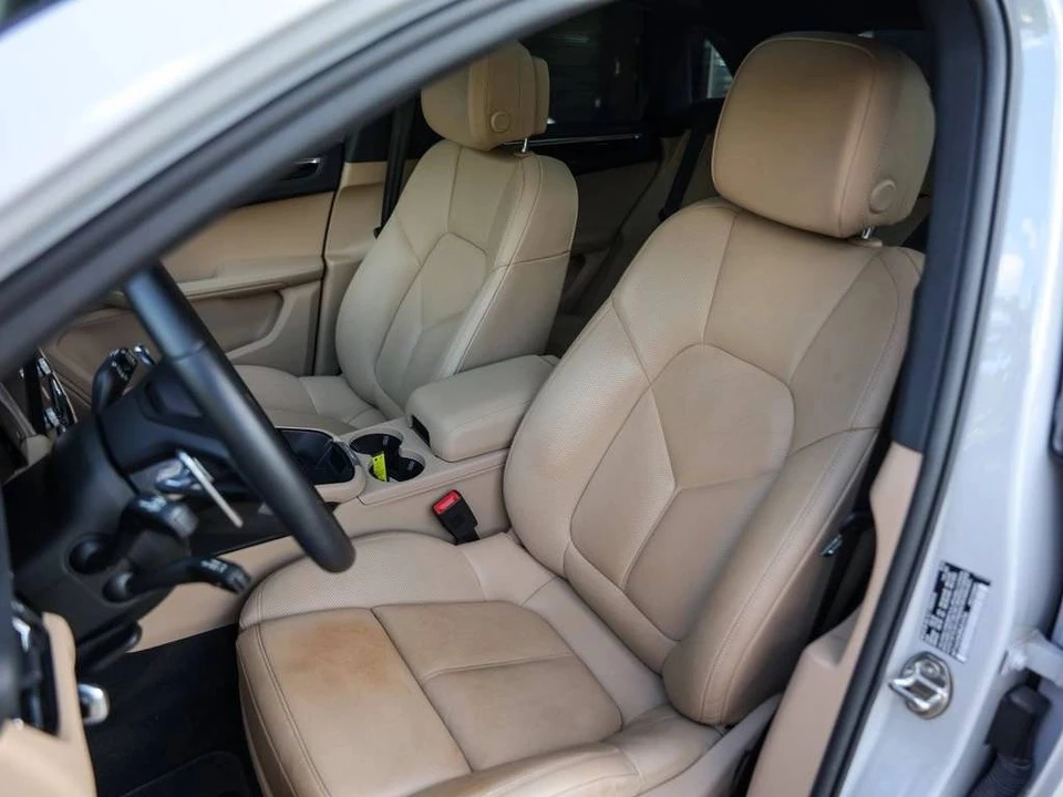 2024 Porsche Macan - Image 5 of 5