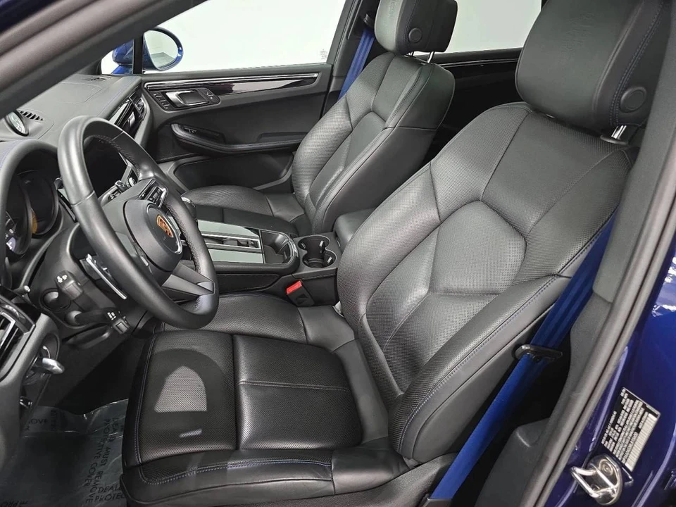 2024 Porsche Macan - Image 5 of 5