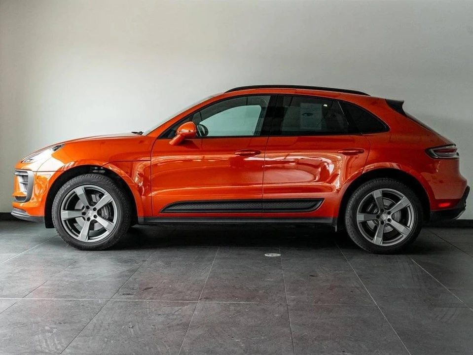 2024 Porsche Macan - Image 2 of 5