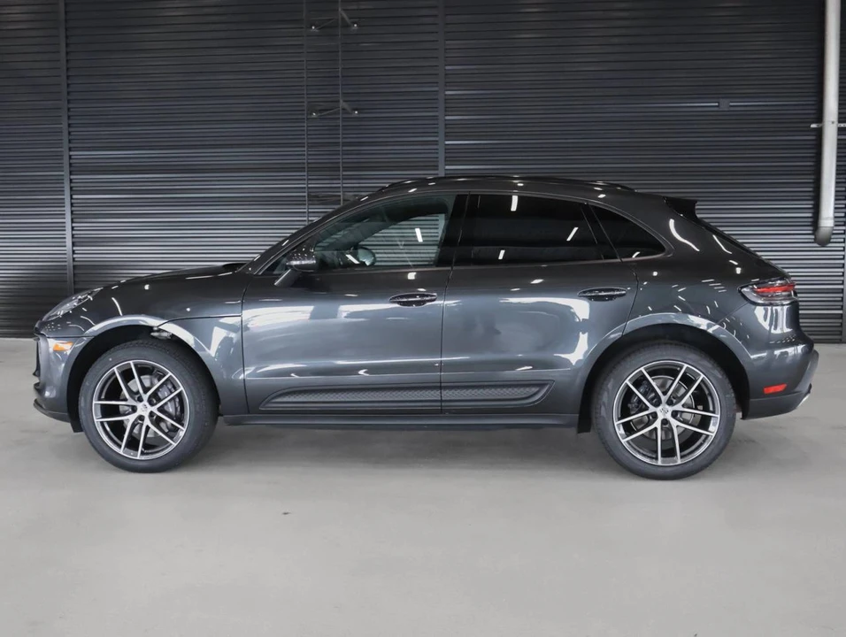 2024 Porsche Macan - Image 2 of 5