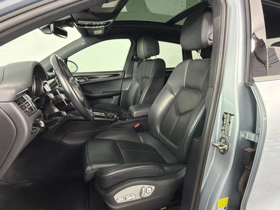 2024 Porsche Macan - Image 5 of 5