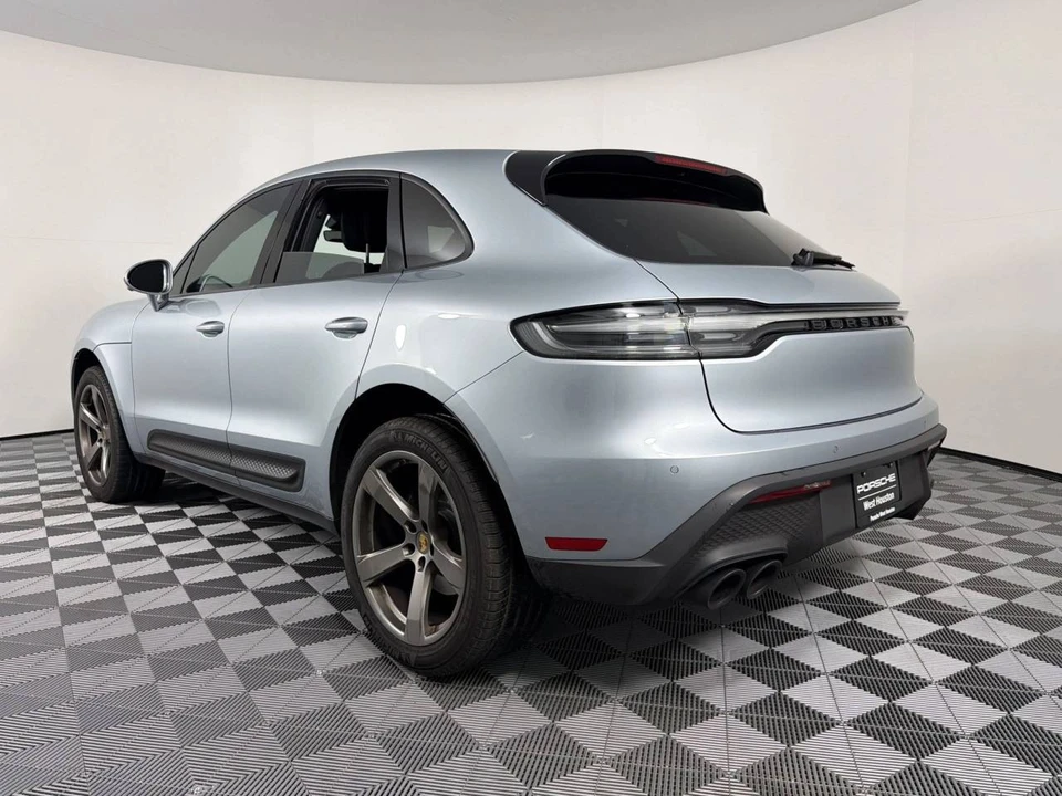 2024 Porsche Macan - Image 3 of 5