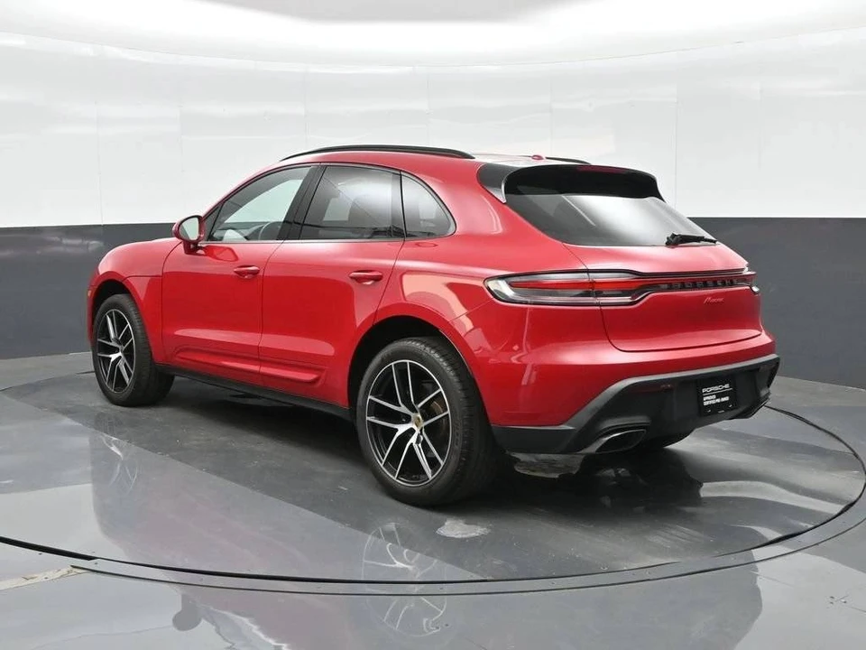 2024 Porsche Macan - Image 3 of 5