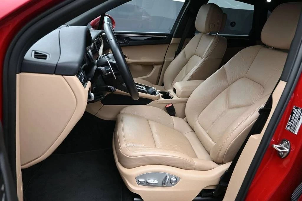 2024 Porsche Macan - Image 5 of 5