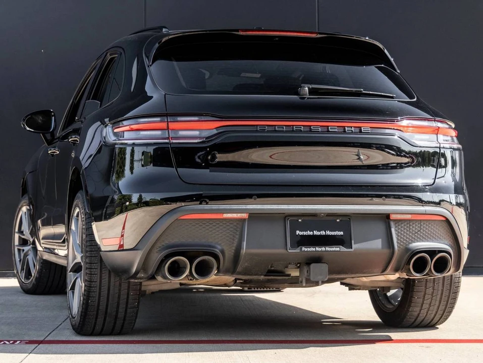 2024 Porsche Macan - Image 3 of 5