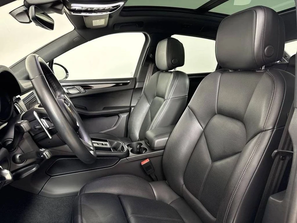 2024 Porsche Macan - Image 5 of 5