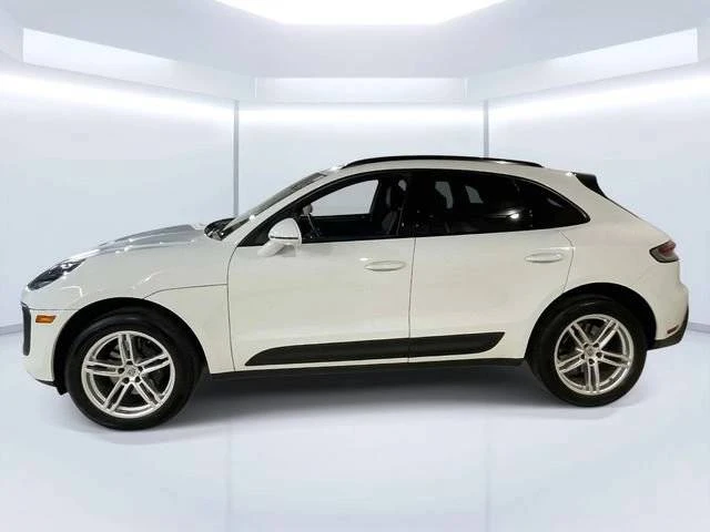 2024 Porsche Macan - Image 2 of 5