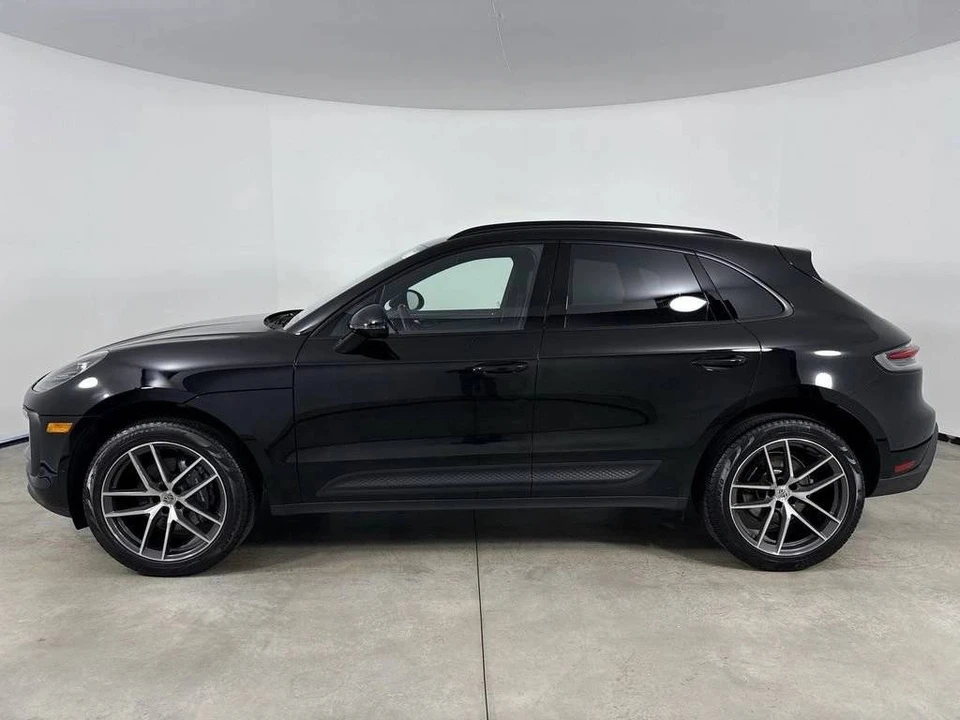 2024 Porsche Macan - Image 2 of 5