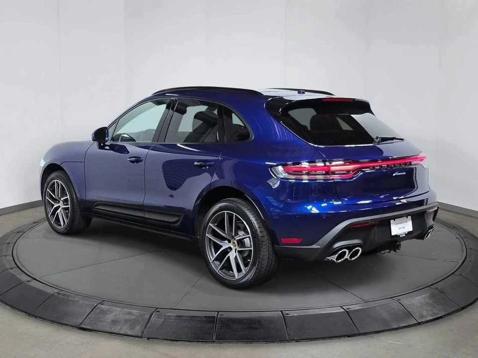 2024 Porsche Macan - Image 3 of 5