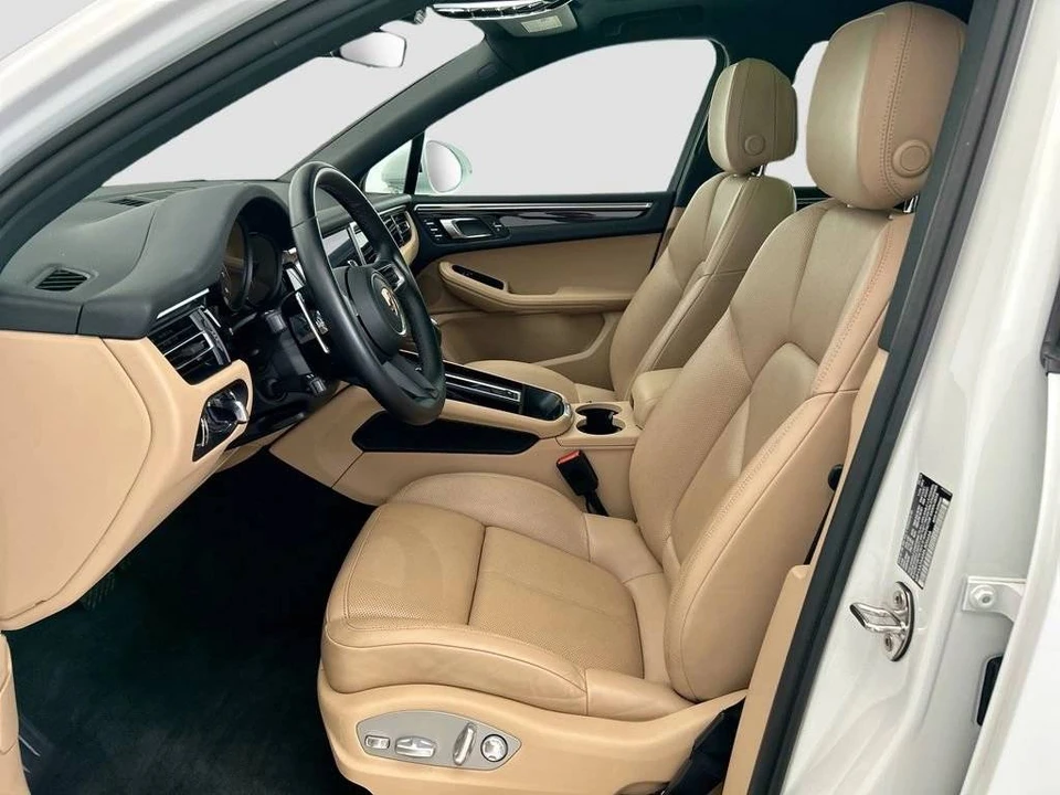 2024 Porsche Macan - Image 5 of 5