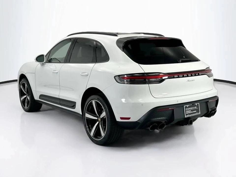 2024 Porsche Macan - Image 3 of 5