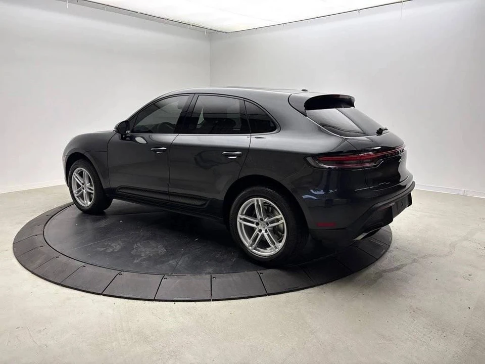 2024 Porsche Macan - Image 3 of 5