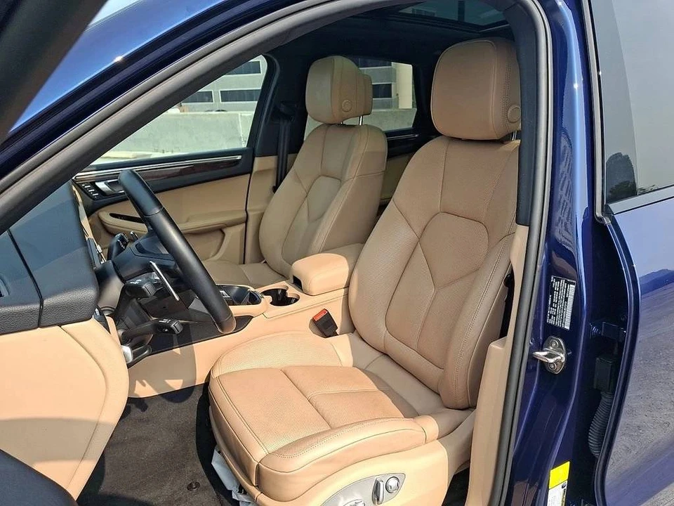 2024 Porsche Macan - Image 5 of 5
